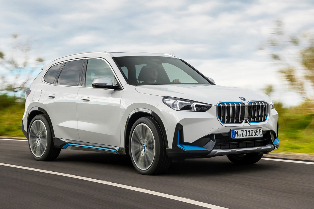 BMW presenta su nuevo SUV eléctrico iX1 para competir en el segmento compacto
